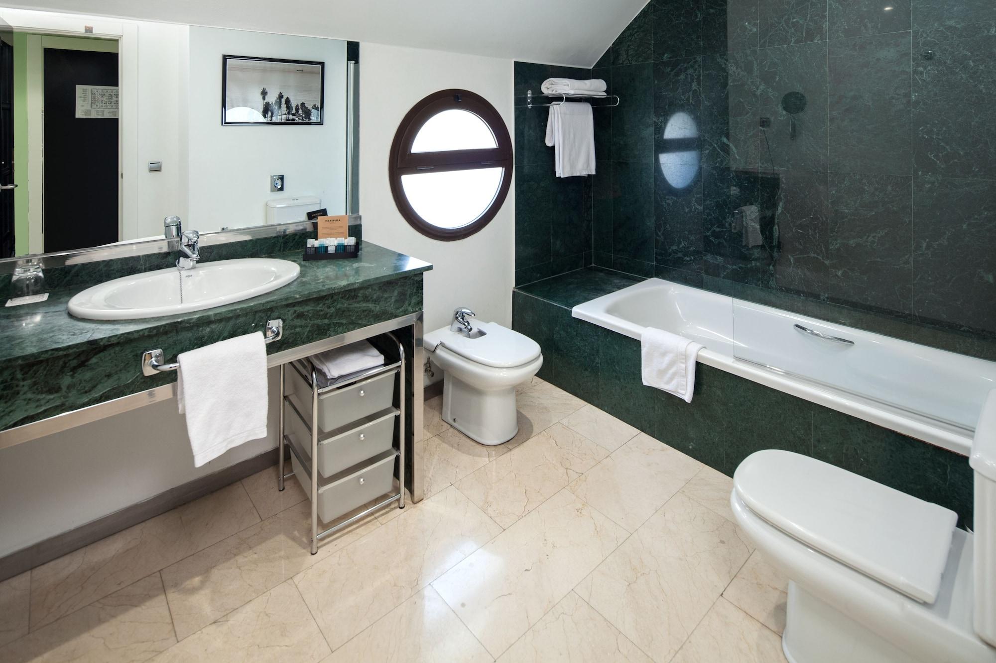 Mariposa Hotel Малага Экстерьер фото