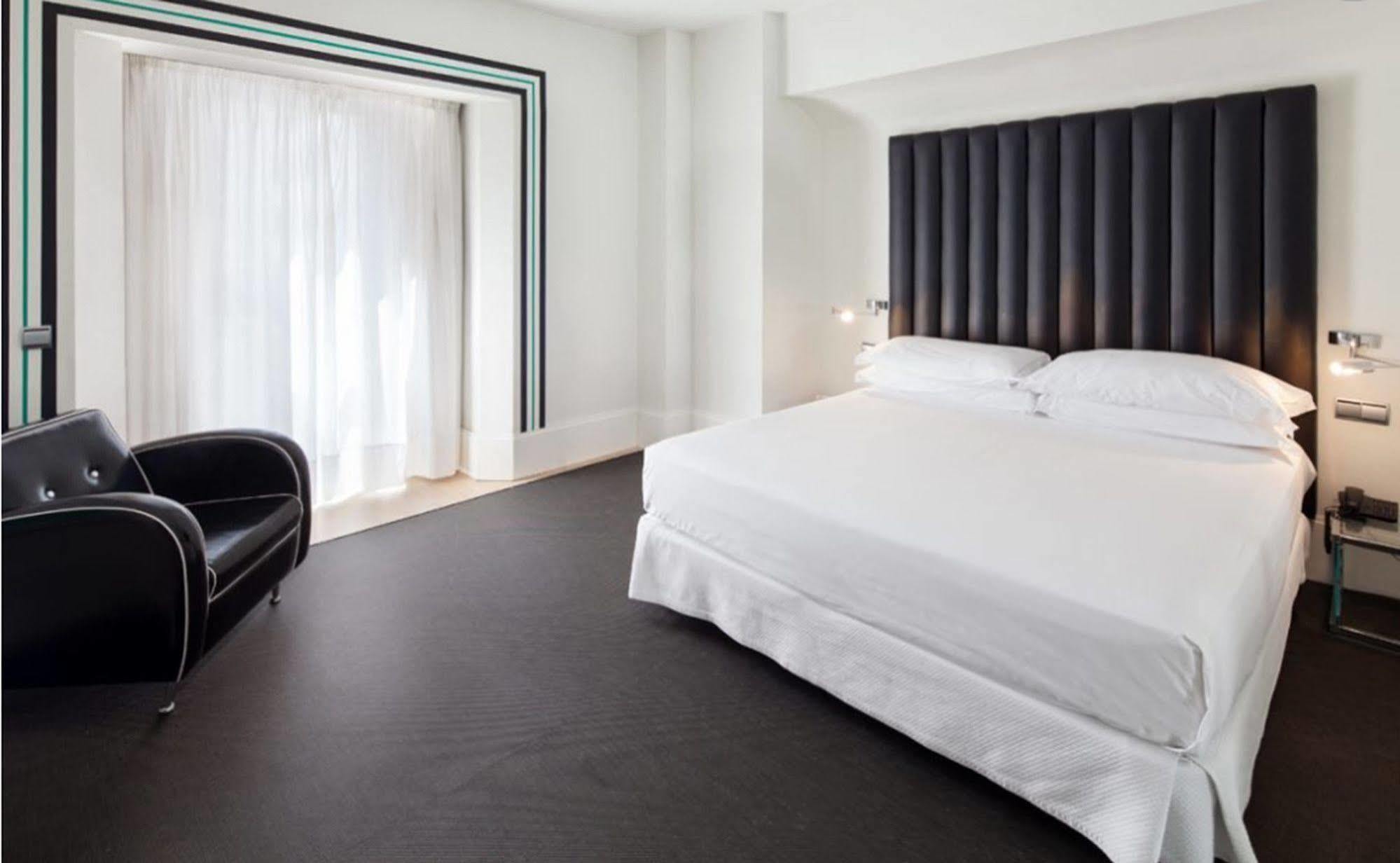 Mariposa Hotel Малага Экстерьер фото